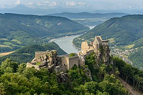 Die Burgruine Aggstein in der Wachau Blickrichtung Westen