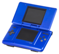 Ein Nintendo DS in blau