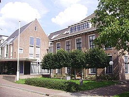 Het oude gemeentehuis van Hennaarderadeel (2008)