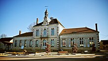 Ang Town Hall sa Mont-Saint-Sulpice