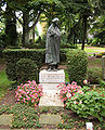 Grab von Familie Akkermann auf dem Hauptfriedhof Krefeld.