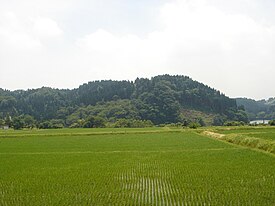 増山城近景 西方向（城下町）から