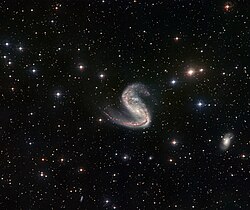 MPG/ESO望遠鏡の広域カメラで撮影したNGC 2442