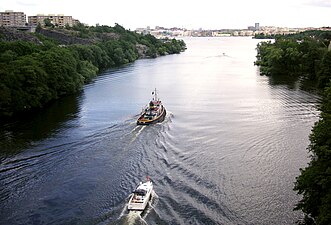 Från Huvudstabron mot sydost, Bällstaviken i förgrunden.