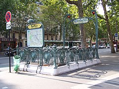 Edícula Guimard, boulevard Beaumarchais.