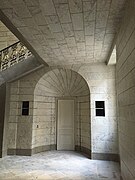 Vue du hall d'accès à l'escalier d'honneur