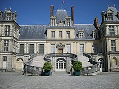 Le château de Fontainebleau.