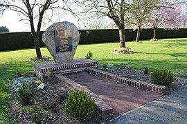 Le monument aux morts.