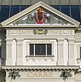 Fronton met leeuwen van Theater Carré