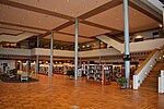 Interiör Härnösands bibliotek i Sambiblioteket