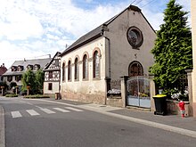 Synagogue (1875).