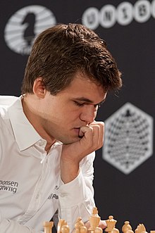 15-10-10-Magnus Carlsen-RalfR-N3S 2339.jpg