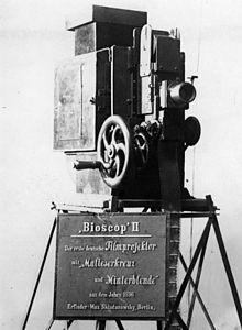 Bioskop, projector amb llanterna màgica inventat per Max Skladanowsky el 1895.