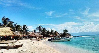 Beaches at Cayos cochinos in Chachahuete community.