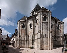 圣艾尼昂大教堂（法语：Collégiale Saint-Aignan de Saint-Aignan）