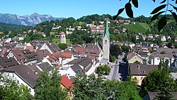 Pohled na centrum od Schattenburgu