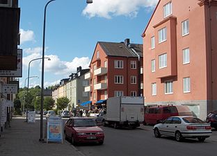 Bostadshus på Södra Långgatan i Vasalund.