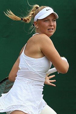 Brenda Fruhvirtová ve Wimbledonu 2023