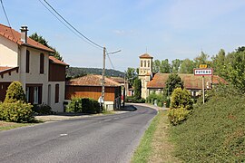 The road into Futeau