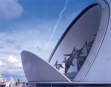 The Biblioteca Britânica de Ciência Política e Econômica em Londres por Norman Foster, 2000