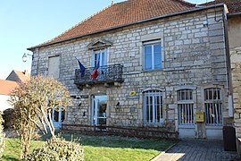 The town hall in Oyrières