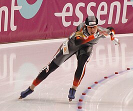 Voormalig wereldrecordhoudster Christine Nesbitt tijdens de Wereldbekerwedstrijd in het Thialf te Heerenveen in 2007.