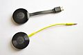 Chromecast di seconda generazione: Chromecast e Chromecast Audio. Quest'ultimo ha solo capacità audio