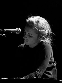 Agnes Obel v roce 2010