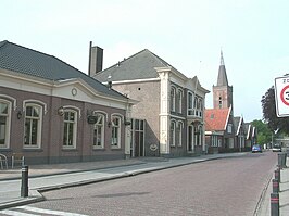 Het centrum met het oude Raadhuis en de kerk.