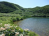 焼石湖（沼）と焼石岳