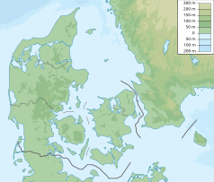 Mapa konturowa Danii, blisko prawej krawiędzi na dole znajduje się punkt z opisem „Christiansø”