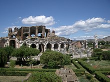 Photo of the amphitheatre