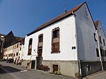 Ancienne bibliothèque conventuelle (XVIIIe), actuellement maison.