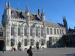 Stadhuis de Brujas (1376-1421), en el Burg o Place du Burg.[14]​