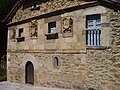 Casona blasonada en Dobres (Vega de Liébana).