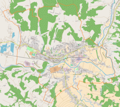 Mapa konturowa Strzyżowa, u góry nieco na lewo znajduje się punkt z opisem „Skocznia narciarska w Strzyżowie”