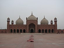 Badshahi-Mosque (King’s Mosque).JPG