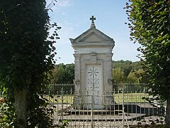 Caveau de la famille de Compiègne.