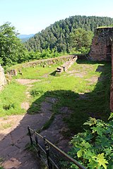 Unterburg am West­felsen[2]