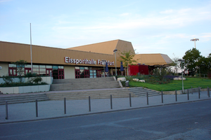 Der Eingangsbereich der Eissporthalle Frankfurt (2011)