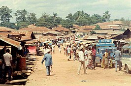 De markt in Koidu, noordoost Sierra Leone.