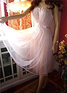 negligee de satén