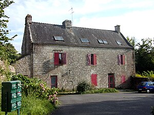 Le presbytère (façade nord).