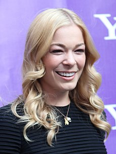 LeAnn Rimes dalam acara Yahoo