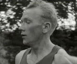 Veikko Karvonen tijdens de internationale marathon van Enschede in 1951