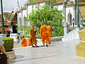 Monaci buddhisti al grande palazzo