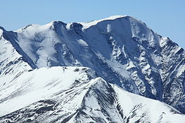 Le pic de Bazardüzü (4 466 m).