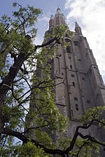 Toren van de Onze-Lieve-Vrouwekerk in Brugge, de hoogste bakstenen toren van België en de op een na hoogste ter wereld.