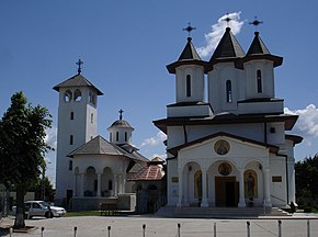 Biserica veche şi biserica nouă