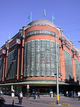 Links de Grote Markt, rechts de Wagenstraat die naar Chinatown gaat.